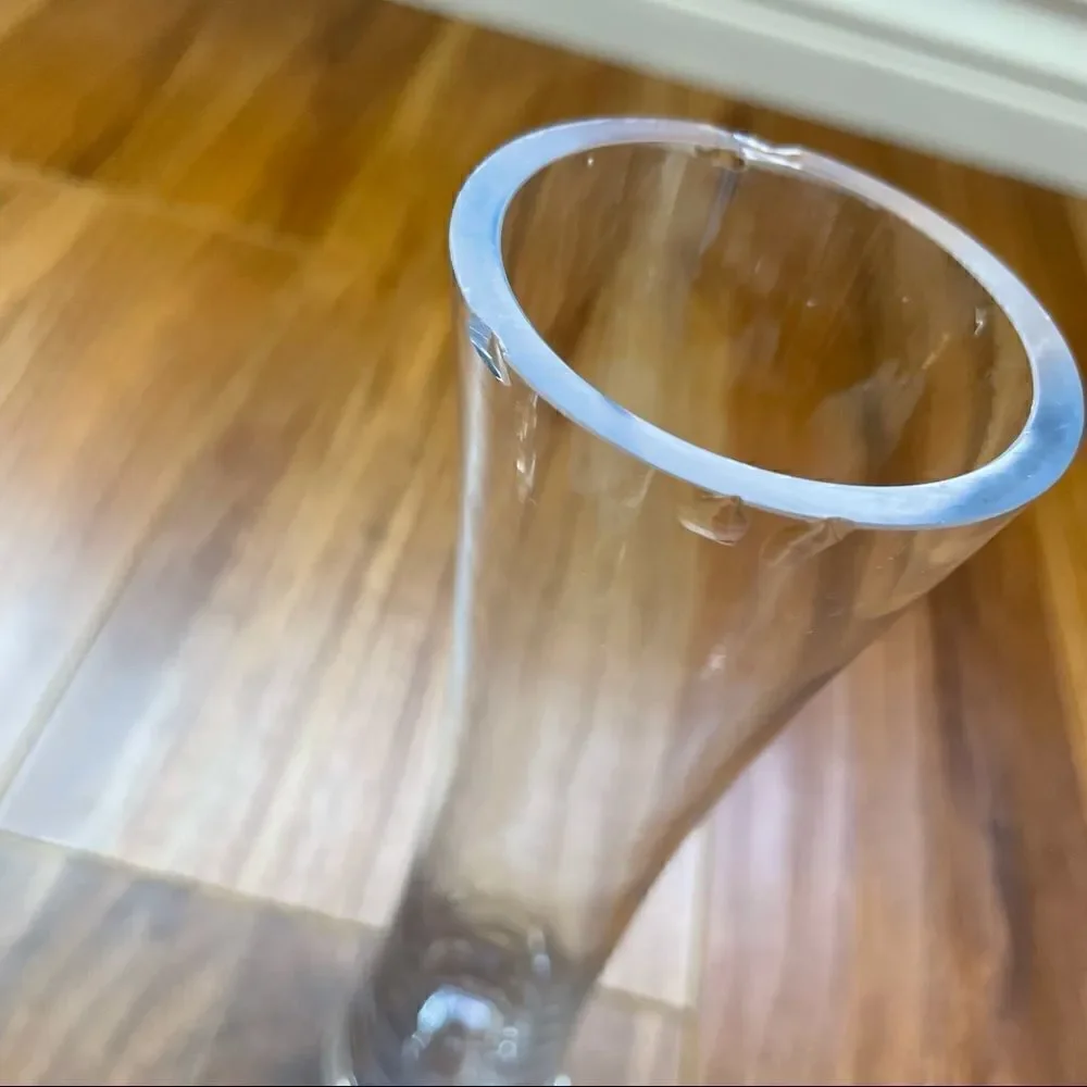 N/A these vases